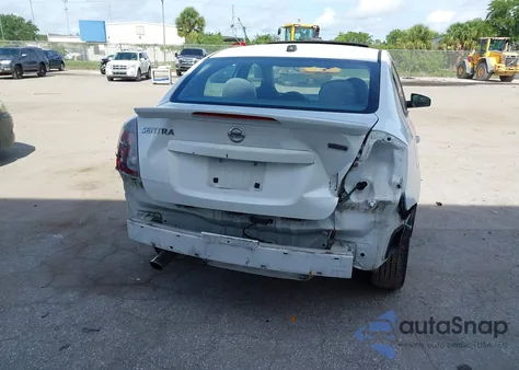 2012 Nissan Sentra 2.0 Sr из США, поврежденный, VIN 3N1AB6AP7CL662813